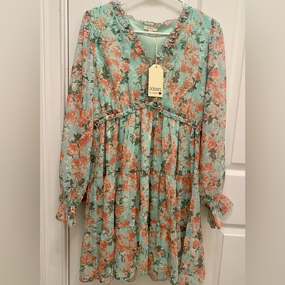 NEW! Women’s Boutique Floral Ruffle Accent CARRIE Dress - Picture 5 of 15